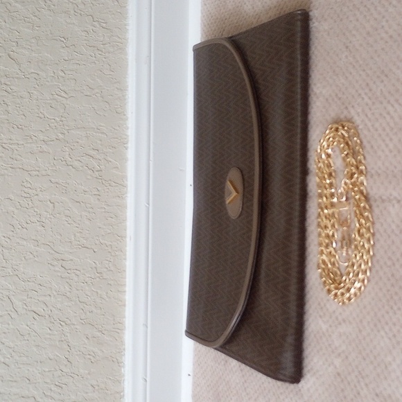 MARIO VALENTINO LEATHER & PVC CLUTCH - Picture 12 of 13